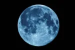 Niebieska pełnia księżyc